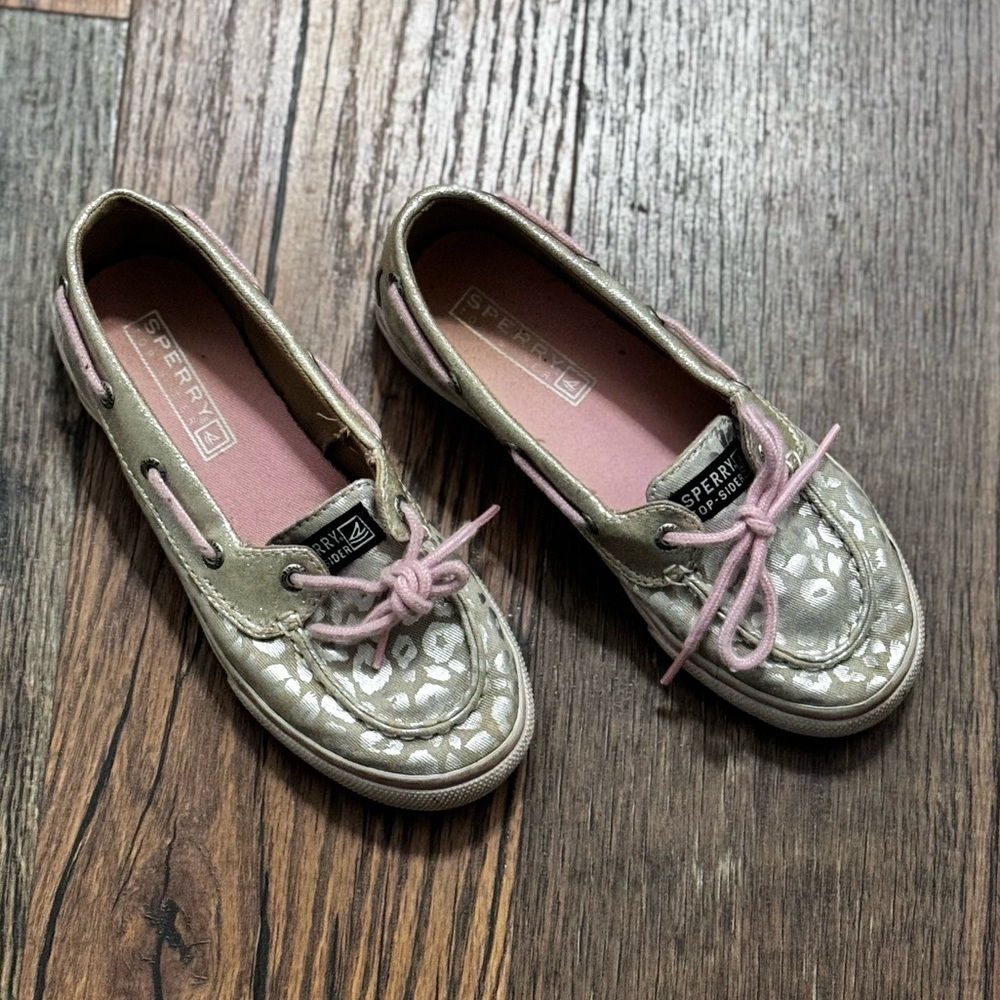Sperry​​​​ - Picture 2 of 7